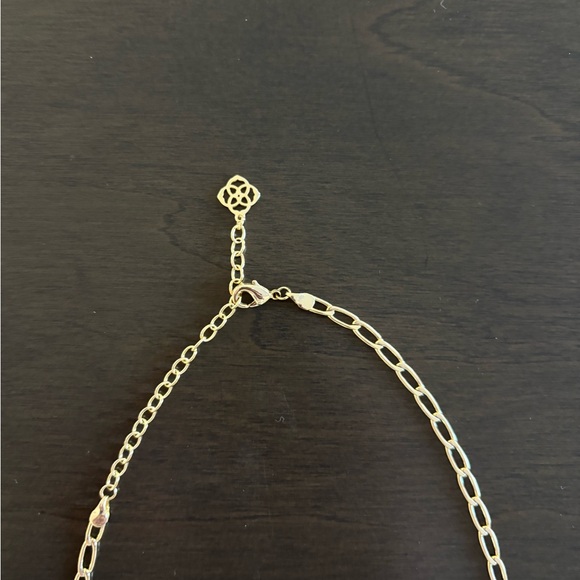 Kendra Scott Elegant Gold Necklace - Picture 2 of 4
